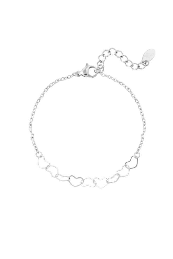 By Dae | Armband zilver met geschakelde hartjes