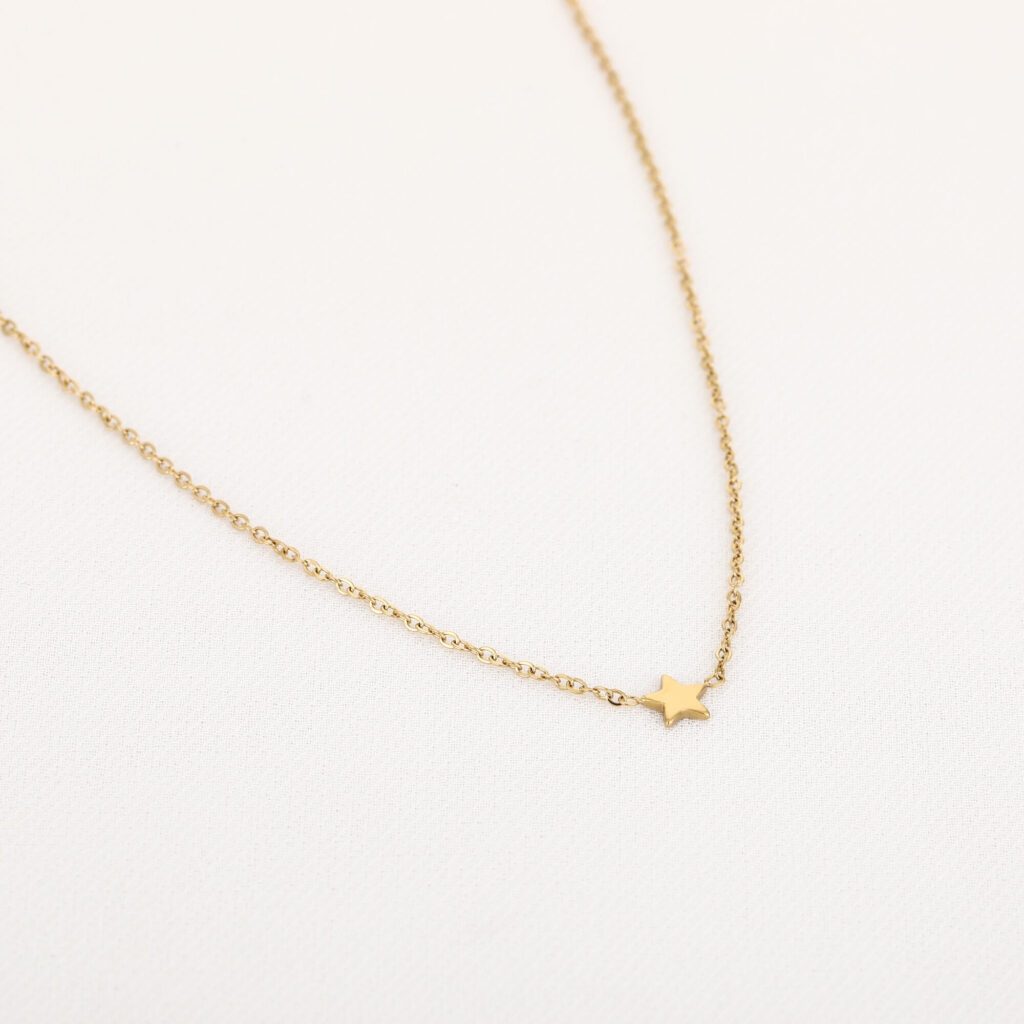 By Dae | Minimal Star Necklace Goudkleurig - Stainless Steel