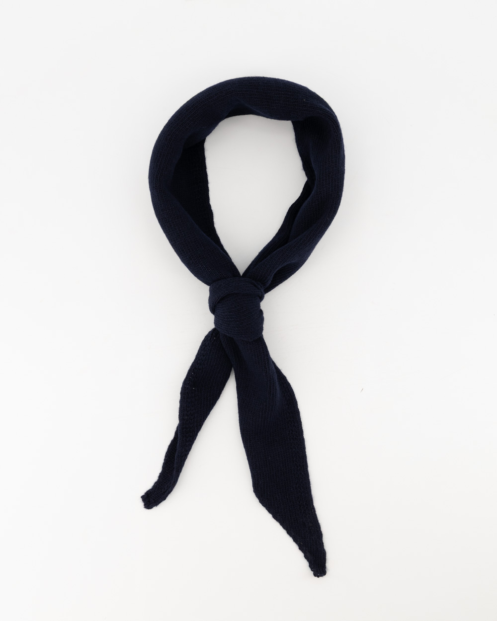 Teatro Kaia gebreide driehoeksjaal van een zachte cashmere blend.