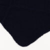 Kaia donkerblauw 2 Teatro Kaia gebreide driehoeksjaal van een zachte cashmere blend.