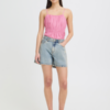 Lichtblauwe ICHI denim short met hoge taille en losse pasvorm in een zomerse look