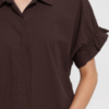 ICHI blouse met ruffle mouwen en boxy pasvorm in de kleur Chicory Coffee.
