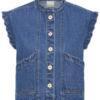 20125769_200929_100 Donkerblauw denim gilet van ICHI met ruffle details, knoopsluiting en korte boxy pasvorm van 100% katoen.