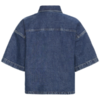 Oversized denim shirt van ICHI met korte mouwen gedragen als matching co-ord set met denim short