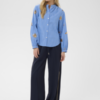 Saint Tropez SueSZ Pants met wijde pijpen, elastische tailleband met trekkoord en contrasterende zijbiezen.