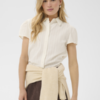 Saint Tropez SabbeeSZ SS Shirt in Ice/White met korte mouwen, klassieke kraag en een subtiel gestructureerde stof.