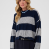30515375_305238_500 Saint Tropez TayzieSZ oversized trui met brede donkerblauwe en grijze strepen, ronde hals en lange mouwen
