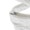 ICHI IAEditth SC klein driehoekig sjaaltje in Light Grey Melange met gebreide kabelstructuur.