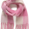 30513171_305047_100 Saint Tropez FalbertaSZ Scarf in Begonia Pink Check met roze-crème ruitdessin en lange franjes.