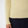 30514819_130513_360 Saint Tropez OlaliaSZ fitted longsleeve in Frozen Dew met ronde hals, fijne ribstructuur en golvende boorden