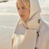 Saint Tropez SophieSZ korte duffelcoat in crème met loose fit, toggle-sluiting, raglanmouwen en brede kraag