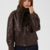 Saint Tropez AlulluSZ Scarf in chocolade bruin melange met een royale driehoekige vorm.