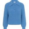 30515441_1740321_100 Saint Tropez TabbathaSZ loose-fit pullover in Lichen Blue Melange met polokraag, knopen en lange mouwen