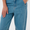 30515477_600104_350 Saint Tropez TeraSZ loose-fit jeans in Medium Blue Denim met hoge taille en rechte cropped pijpen.