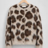 FQLIPPI-CARDIGAN_Oyster-Grey-Mole-Mel_Poush_upload Freequent FQLIPPI-Cardigan in gemĂȘleerd grijs en taupe met luipaardprint, ronde hals en knoopsluiting.