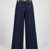 FQSINDY-JEANS_Dark-Blue-Denim_Poush_upload Freequent FQSINDY-JEANS in Dark Blue Denim met wijde rechte pijpen, mid-rise taille en bijpassend strikceintuur.