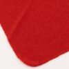 Kaia Rood 2 Teatro Kaia gebreide driehoeksjaal van een zachte cashmere blend.