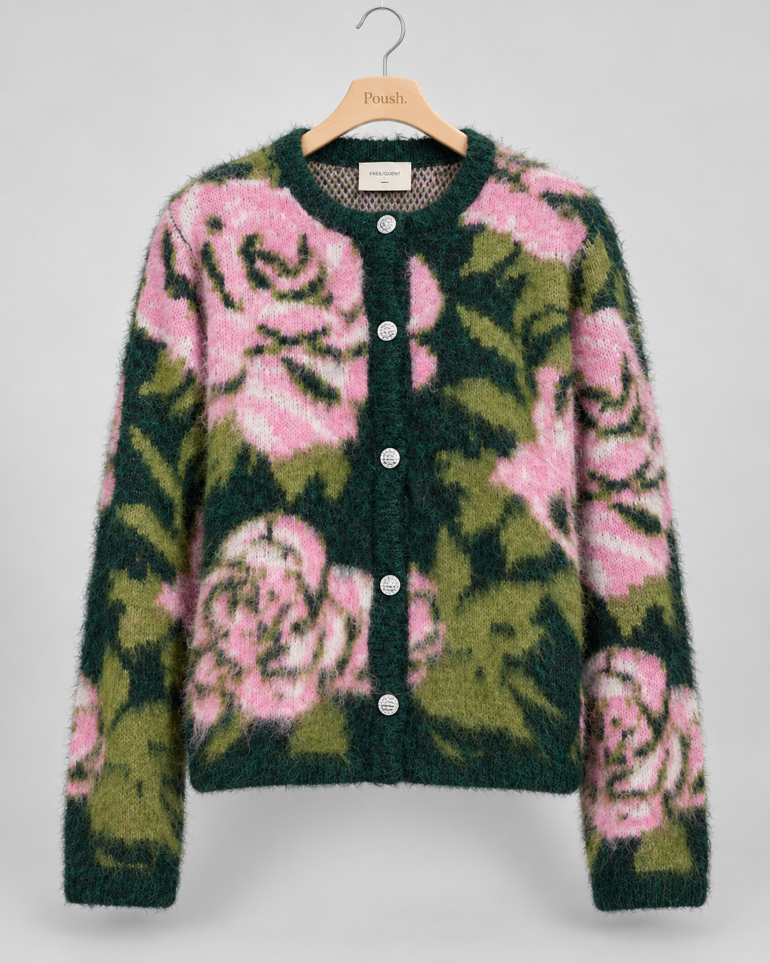 Freequent FQLIPPI-CARDIGAN in gemêleerd donkergroen met roze bloemen, ronde hals en metalen knopen.