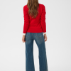 30500005_191664_550 Saint Tropez MilaSZ R-Neck Cardigan in True Red Fijngebreid vest met een klassieke pasvorm, ronde hals en lange mouwen. Bestseller basis vest.
