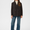 Saint Tropez UttaSZ Coat in Chocolate Brown met ruitpatroon, reverskraag, dubbele knoopsluiting en rafelranden.
