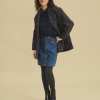 Saint Tropez UttaSZ Coat in Chocolate Brown met ruitpatroon, reverskraag, dubbele knoopsluiting en rafelranden.