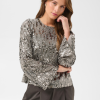Saint Tropez UltreaSZ damesblouse in Gun Metal met zilvergrijze pailletten, ronde hals en lange mouwen.