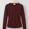 Saint Tropez MilaSZ R-Neck Cdigan in Winetasting melange. Fijngebreid vest met een klassieke pasvorm, ronde hals en lange mouwen. Bestseller basis vest.