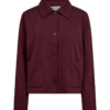 Freequent FQNANNI-JACKET in Port Royale met klassieke kraag, zwarte knopen en twee opgestikte voorzakken.